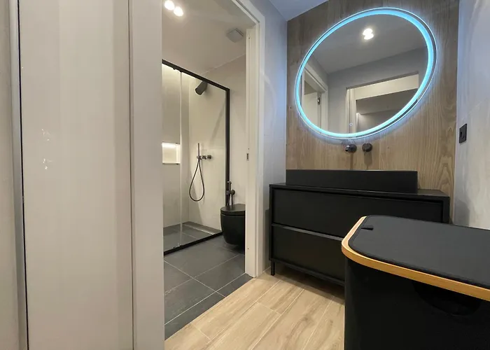 Luxury Renovated Ground Floor 1br - Of The - Historical Centre Apartman Olbia