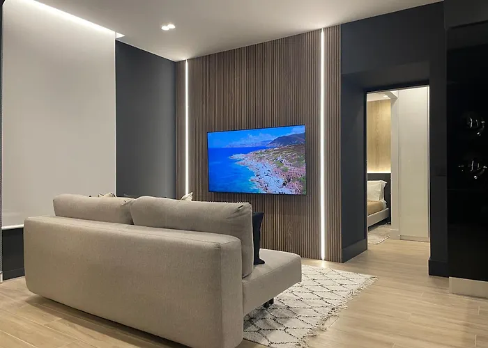 Apartment Luxury Renovated Ground Floor 1br - Of The - Historical Centre Olbia
