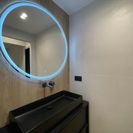 公寓 Luxury Renovated Ground Floor 1br - Of The - Historical Centre *