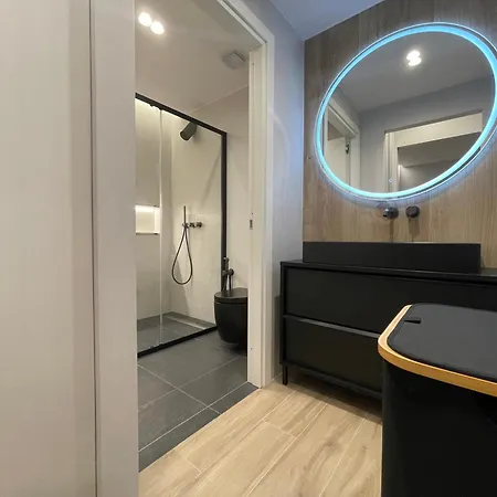 Luxury Renovated Ground Floor 1br - Of The - Historical Centre 公寓 奧爾比亞