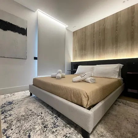Luxury Renovated Ground Floor 1br - Of The - Historical Centre 奧爾比亞