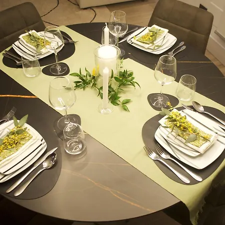 Luxury Renovated Ground Floor 1br - Of The - Historical Centre 公寓 *