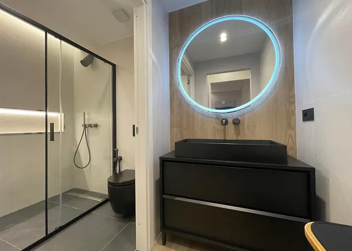 Lägenhet Luxury Renovated Ground Floor 1br - Of The - Historical Centre *